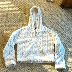 Super soft and cozy faux fur top.  Snuggly and warm.  Excellent condition.